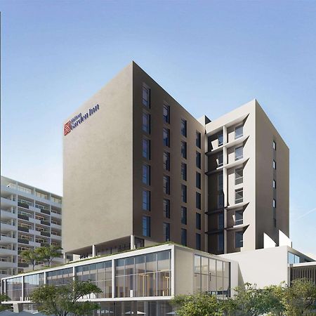 Hilton Garden Inn Виндхук Экстерьер фото