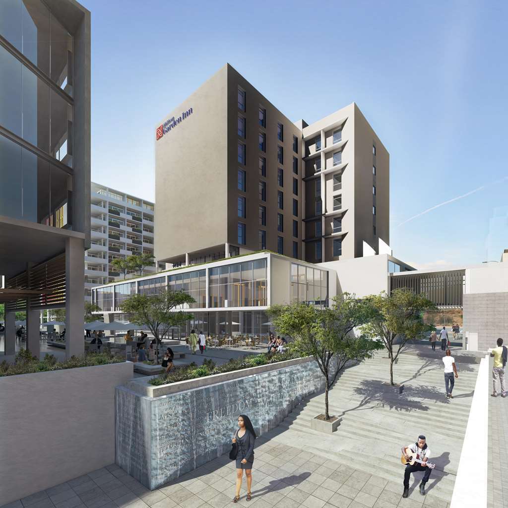 Hilton Garden Inn Виндхук Экстерьер фото